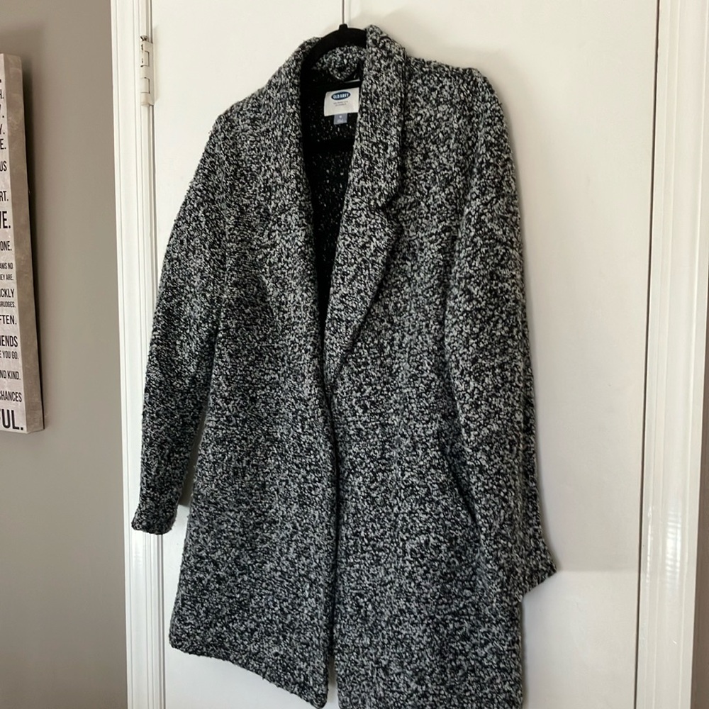 Old Navy Women's Black and White Coat size Medium